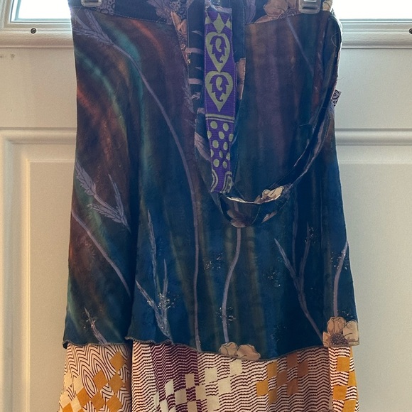 Recycled and repurposed sari fabric wrap skirt - Picture 11 of 11